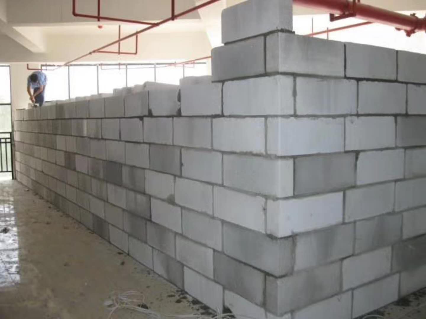 江南蒸压加气混凝土砌块承重墙静力和抗震性能的研究